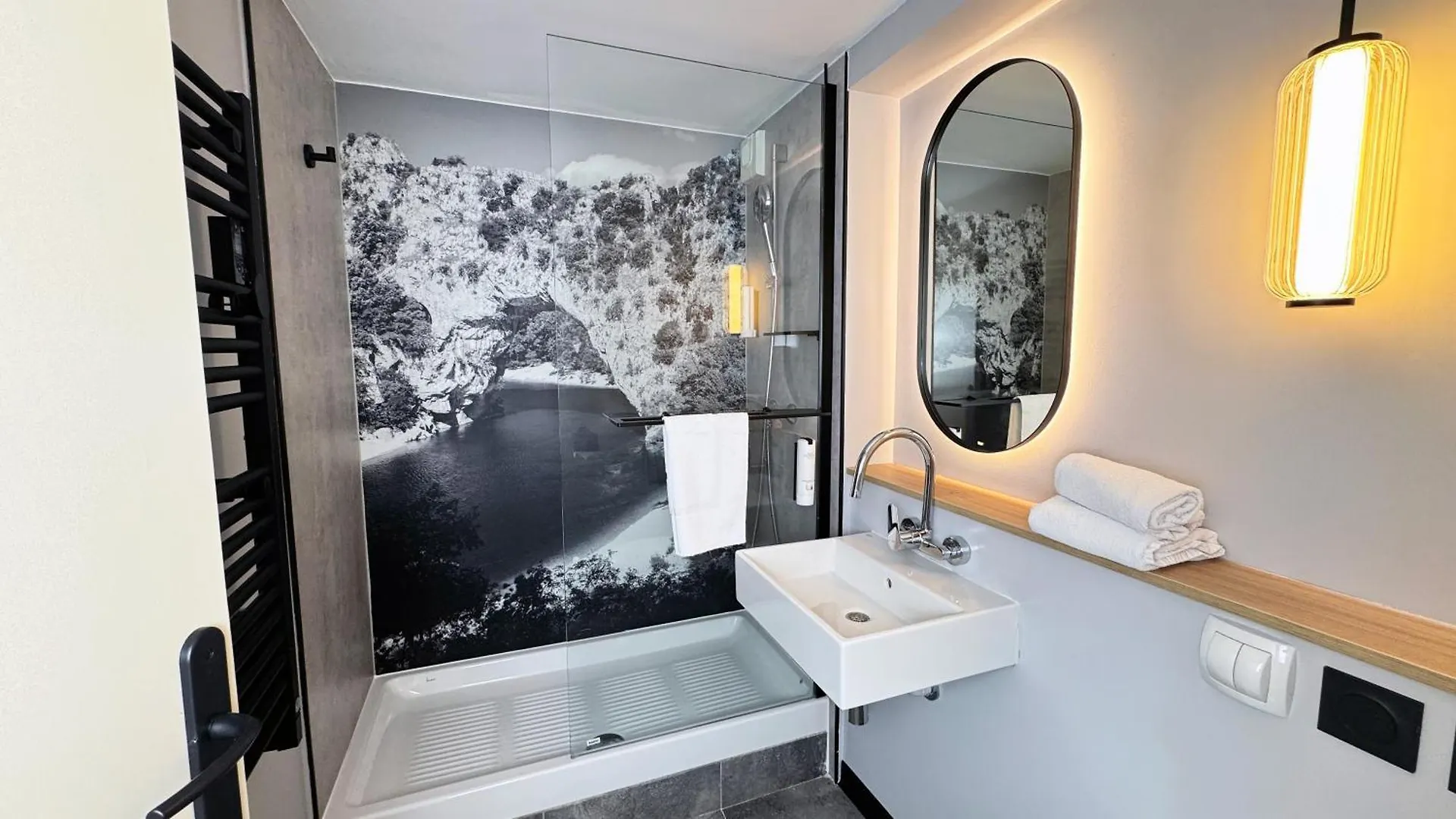 Campanile Bollene A7 Hotel 3*,